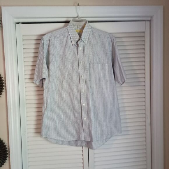 Duck Head Other - Duck Head Vintage Men's Button Front Shirt Sz Med Blue White Plaid Short Sleeve
